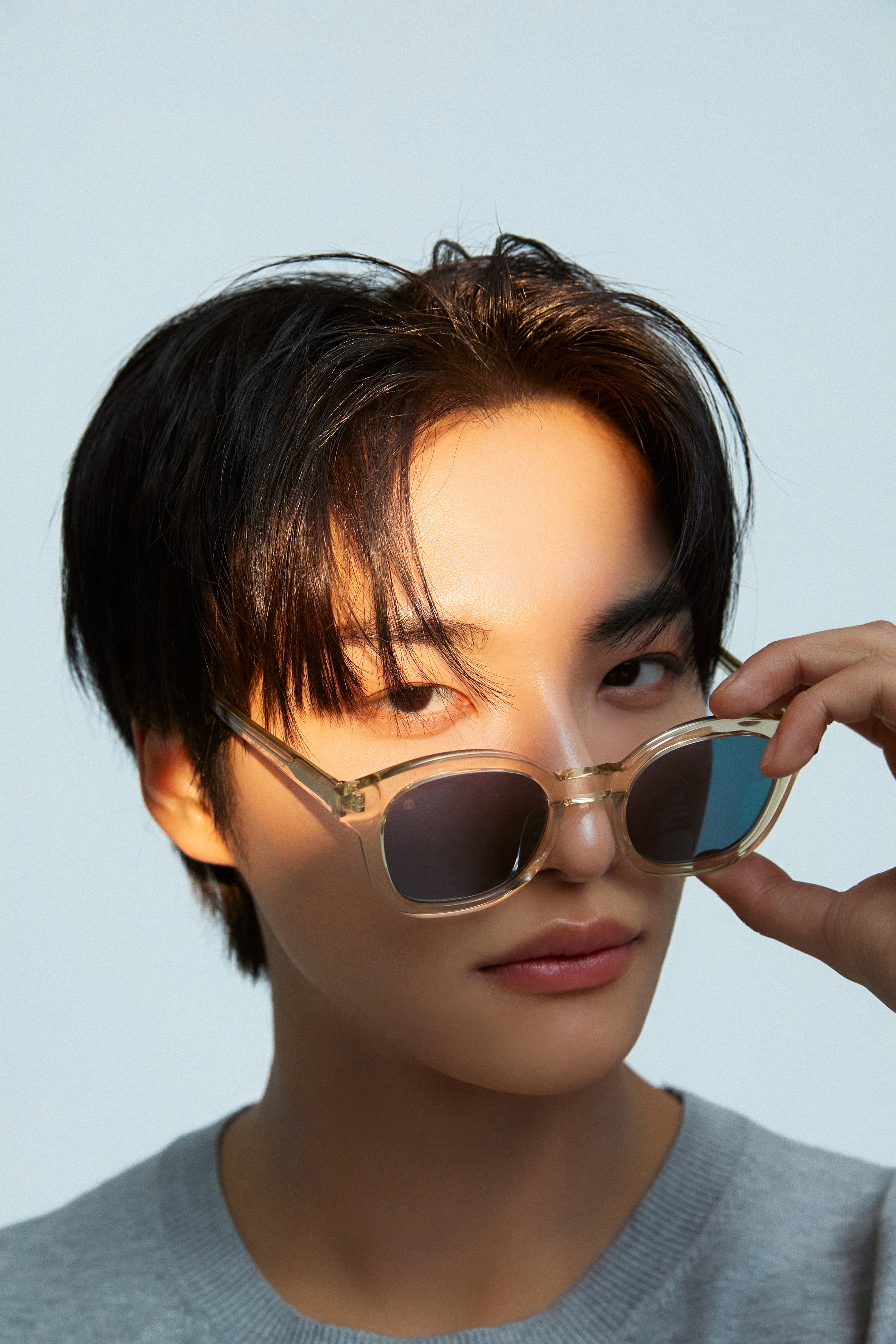 小物 the silent soul at square 02 ateez AT SQUARE 02 CLEAR YELLOW FRAME SMOKE LENS – The Silent Soul
