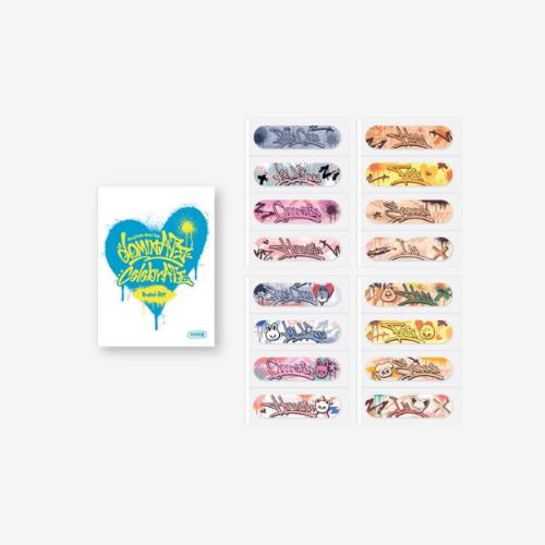 (PREORDER) STRAY KIDS - dominATE : celebrATE WORLD TOUR OFFICIAL MERCH - BAND AID SET