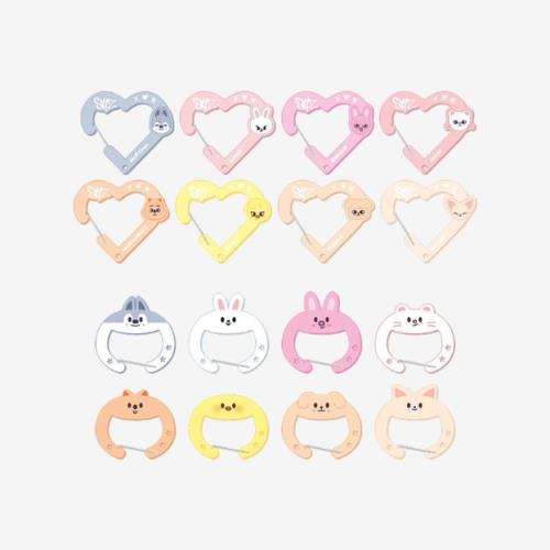 (PREORDER) STRAY KIDS - dominATE : celebrATE WORLD TOUR OFFICIAL MERCH - SKZOO SECRET ACRYLIC CARABINER (RANDOM)