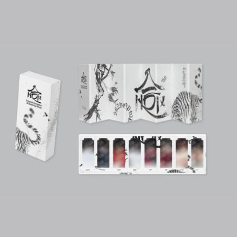 STRAY KIDS '合 (HOP)' POP-UP STORE - SKZOO MINI FOLDING PHOTO