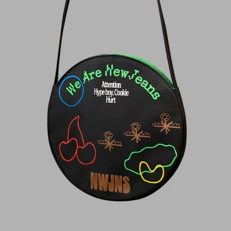 NEWJEANS - 1ST EP ALBUM - NEW JEANS (BAG VER.)